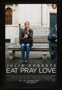 8h215 EAT PRAY LOVE advance DS 1sh '10 Ryan Murphy directed, cool image of Julia Roberts on bench!