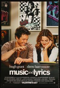 8h492 MUSIC & LYRICS advance DS 1sh '07 Hugh Grant & pretty Drew Barrymore!