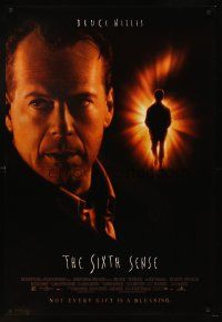 8h640 SIXTH SENSE int'l DS 1sh '99 different image of Bruce Willis, Haley Joel Osment!