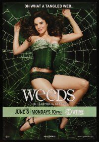 8h770 WEEDS TV 1sh '09 great image of sexy Mary-Louise Parker in tangled web!