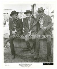 8j137 BUTCH CASSIDY & THE SUNDANCE KID 8x10 still '69 Ross, Newman & Redford in hats & jackets!