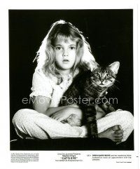 8j155 CAT'S EYE 8x10 still '85 Stephen King, Drew Barrymore & her mysterious feline companion!