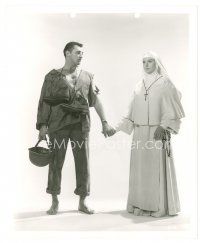 8j423 HEAVEN KNOWS MR. ALLISON 8x10 still '57 Robert Mitchum holding hands with nun Deborah Kerr!