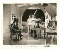8j475 INVISIBLE RAY 8x10 still R48 three men & woman watch Bela Lugosi use his machine on girl!