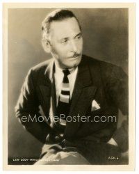 8j574 LEW CODY 8x10 still '30s great close seated portrait wearing suit & knitted tie!