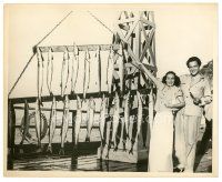 8j726 ORSON WELLES/DOLORES DEL RIO 8x10 still '30s the famous couple showing their fishing catches!