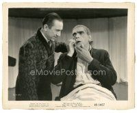 8j769 RAVEN 8x10 still R49 close up of Bela Lugosi & Boris Karloff on table!