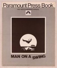 8m387 MAN ON A SWING pressbook '74 Cliff Robertson, Frank Perry, clairvoyant, occultist, murderer!