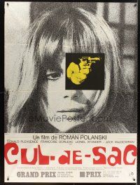8p582 CUL-DE-SAC style A French 1p '66 Roman Polanski, super close up of Francoise Dorleac + gun!