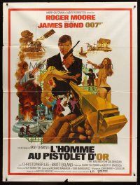 8p624 MAN WITH THE GOLDEN GUN French 1p '74 art of Roger Moore as James Bond by Robert McGinnis!