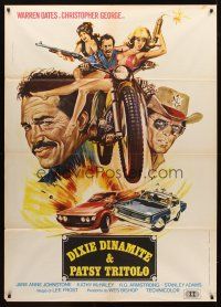 8p366 DIXIE DYNAMITE Italian 1p '77 Warren Oates on dirt bike with sexy dynamite girls!