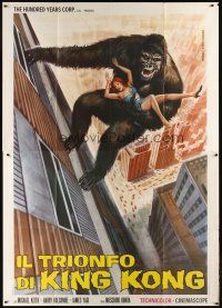 8p344 KING KONG VS. GODZILLA Italian 2p 1973 different art of the ape carrying girl up building!