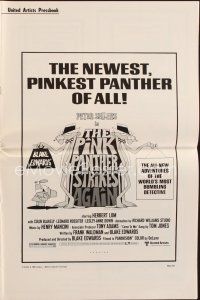 8s398 PINK PANTHER STRIKES AGAIN pressbook '76 Peter Sellers is Inspector Jacques Clouseau!