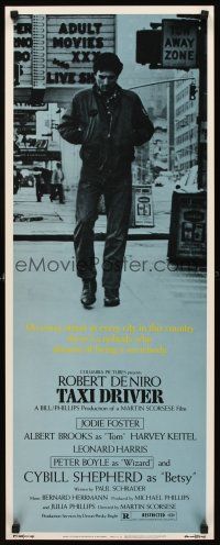 8w024 TAXI DRIVER insert '76 Robert De Niro walking alone, directed by Martin Scorsese!