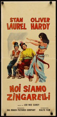 8w638 BOHEMIAN GIRL Italian locandina R66 art of Stan Laurel & Oliver Hardy & sexy gypsy