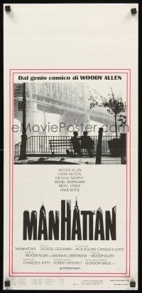 8w719 MANHATTAN Italian locandina '79 classic image of Woody Allen & Diane Keaton by bridge!