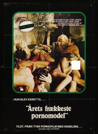 8y413 ARETS FRAEKKESTE PORNOMODEL Danish '80s wild image of naked people having an orgy!