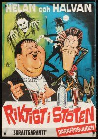 8y052 RIKTIGT I STOTEN Swedish '67 wonderul art of Stan Laurel, Oliver Hardy & spooks!