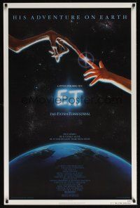 8z245 E.T. THE EXTRA TERRESTRIAL 1sh '83 Steven Spielberg classic, John Alvin art!