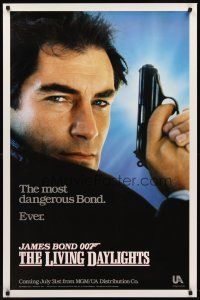 8z471 LIVING DAYLIGHTS teaser 1sh '87 photo of Timothy Dalton as James Bond with gun by Hamshere!