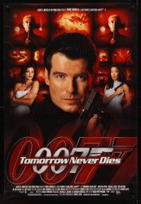 8z741 TOMORROW NEVER DIES DS 1sh '97 Pierce Brosnan as James Bond 007, Michelle Yeoh, Teri Hatcher!