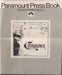 9a336 CHINATOWN pressbook '74 art of Jack Nicholson & Faye Dunaway by Jim Pearsall, Roman Polanski