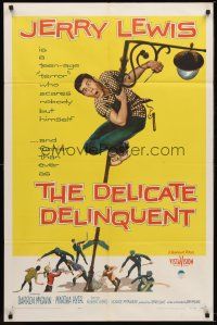 9c167 DELICATE DELINQUENT 1sh '57 wacky teen-age terror Jerry Lewis hanging from light post!