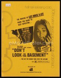 9h434 DON'T LOOK IN THE BASEMENT pressbook '73 psycho slasher, the insane took over the asylum!