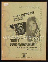 9m266 DON'T LOOK IN THE BASEMENT pressbook '73 psycho slasher, the day the insane took over asylum!