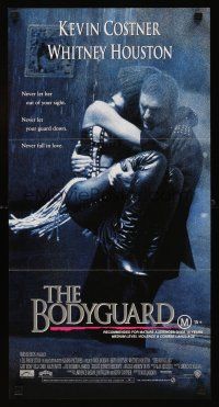 9p508 BODYGUARD Aust daybill '92 cool image of Kevin Costner carrying Whitney Houston!