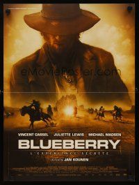 9t556 RENEGADE French 15x21 '04 Vincent Cassel is 1870s U.S. Marshal Mike Blueberry!