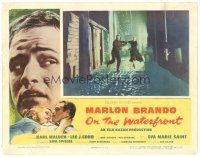 1c381 ON THE WATERFRONT LC '54 Elia Kazan, Marlon Brando & Eva Marie Saint running in alley!