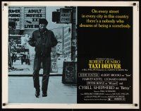1d026 TAXI DRIVER 1/2sh '76 Robert De Niro walking on street, directed by Martin Scorsese!