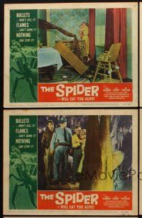 1f747 SPIDER 5 LCs '58 scared mother & child cornered by the giant monster's leg!