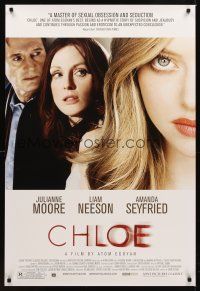 1g131 CHLOE DS 1sh '10 Julianne Moore, Liam Neeson, Amanda Seyfried close-up!