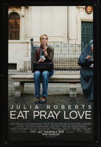 1g216 EAT PRAY LOVE advance DS 1sh '10 Ryan Murphy directed, cool image of Julia Roberts on bench!