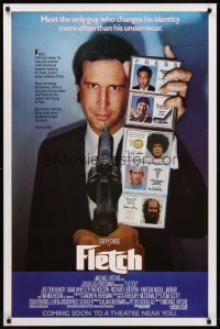 1g259 FLETCH advance 1sh '85 Michael Ritchie, wacky detective Chevy Chase has gun pulled on him!