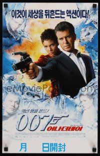 1h020 DIE ANOTHER DAY South Korean '02 Pierce Brosnan as James Bond & Halle Berry as Jinx!
