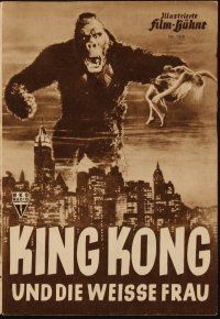 1p320 KING KONG German program R52 classic image of ape holding Fay Wray over New York City!
