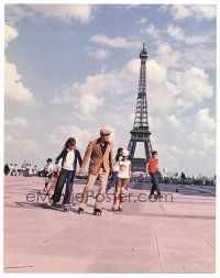 1s882 THAT'S ENTERTAINMENT PART 2 color 11x14 '75 Gene Kelly rollerskating in Paris by Eiffel Tower