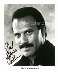 2a772 FRED WILLIAMSON signed 8x10 REPRO still '90s great close portrait signed as The Hammer!