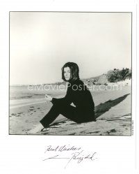2a781 GENEVIEVE BUJOLD signed 8x10 REPRO still '90s great image of the actress on the beach!
