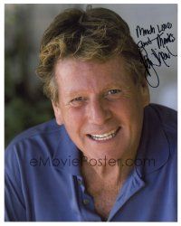 2a948 RYAN O'NEAL signed color 8x10 REPRO still '00s great head & shoulders smiling portrait!