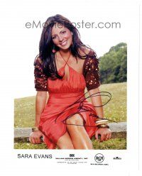 2a951 SARA EVANS signed color 8x10 REPRO still '00 full-length c/u of the beautiful country singer!