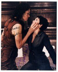 2a957 SIGOURNEY WEAVER/WYNONA RYDER signed color 8x10 REPRO still '00s from Alien Resurrection!