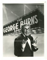 2a673 GEORGE BURNS signed 3x5 index card + 7x9 REPRO still '70s can be framed together!