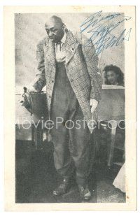 2a447 STEPIN FETCHIT signed postcard '61 full-length image performing by piano!