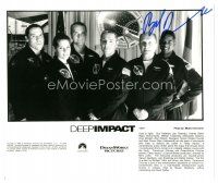 2a363 ROBERT DUVALL signed 8x10 still '98 in a cast portrait from Deep Impact!