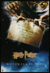 2c308 HARRY POTTER & THE PHILOSOPHER'S STONE teaser 1sh '01 Hedwig the owl carrying THE letter!