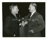 2g188 CITY FOR CONQUEST candid 8x10 still '40 James Cagney & producer brother William by Lacy!
